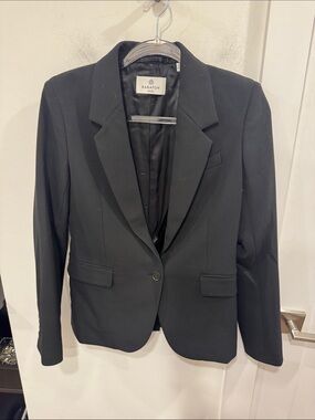 Babaton Black Single-Button Tailored Blazer